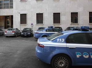 Tenta di rubare sulle auto arrestata una ragazza
