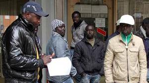 Prosegue l'occupazione del Duomo da parte degli immigrati: "Non ci muoviamo"