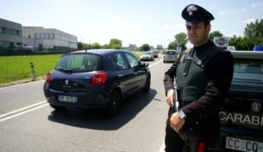 Mamma ingaggiava baby sitter, poi rubava nelle loro case
