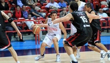 Playoff: lo Sporting vola in semifinale
