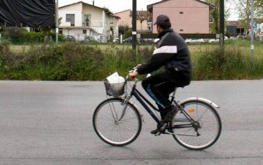 «Troppi incidenti in bici. Rispetto delle regole»