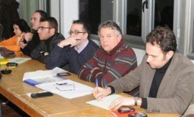 Mirko Pardini (terzo da sinistra) in circoscrizione 