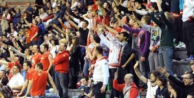 Lesultanza dei tifosi della Tuscany in una gara vincente del campionato  