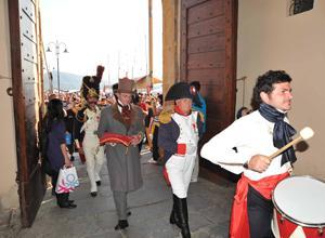 Napoleone sbarca all'Elba, un successo la rievocazione storica