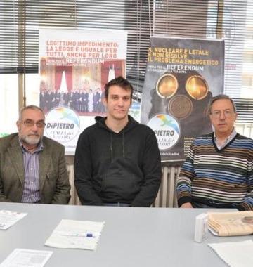 La conferenza stampa dellIdv: Oliva (Sel), Bertolini (Idv), Enriotti (Psi) 