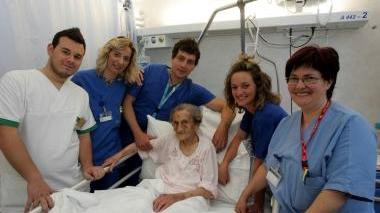 Operata al femore a 104 anni