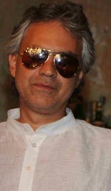 Andrea Bocelli ospite e cantante oggi alle 11 allo Chalet 