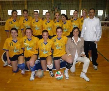 Le ragazze del Lorenzini che hanno vinto il titolo regionale studentesco 