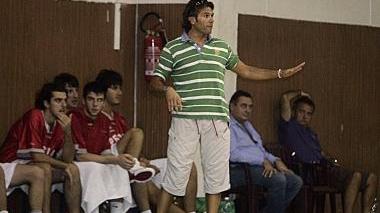 Il coach della Cestistica Federico Santi