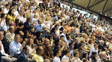 Il pubblico biancorosso sulle tribune del Palafermi