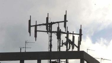 Impianti per la telefonia installati in paese (Foto d’archivio)