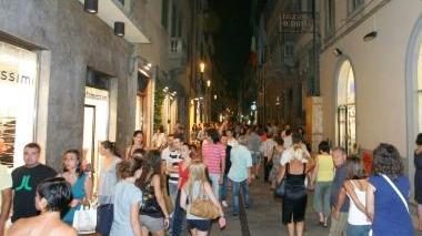 Shopping serale nel centro di Empoli