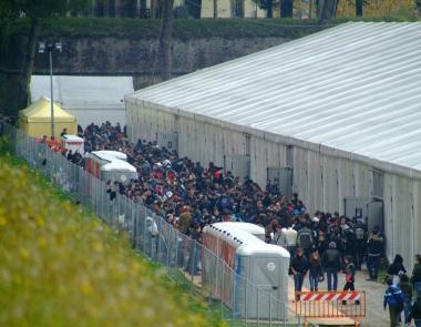 A destra lex campo balilla, sede provvisoria di Lucca Games; sotto Nardi (Autorit&agrave; di bacino) 