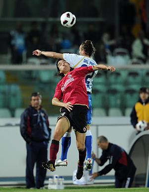Pescara-Livorno 0-1E il sogno play-off continua
