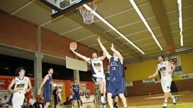 Basket: Meridien vola in semifinale