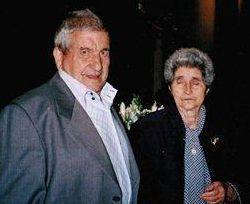  Festa in via dei Bocchi a Segromigno in Piano per i 74 anni di matrimonio di Luigi e Lidia Martinelli. ...
