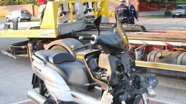 Lo scooter su cui si trovava Giovanni Martellacci