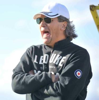 Il mister del Quarrata, Egidio Seghi, sprona i suoi 