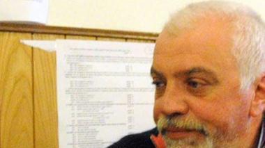 Cesare Leri, segretario del Pd della provincia mentre spiega il forfait di Rossi all’incontro in programma ieri mattina