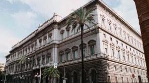 Tutti più poveri, tranne le banche