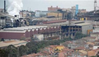 La Lucchini riduce la produzione e manda a casa 40 precari