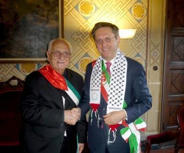 Un momento dellincontro tra Filippeschi e il sindaco di Betlemme 