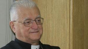 Il vescovo Gastone Simoni