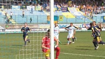 L’esultanza dopo il gol di Gaeta