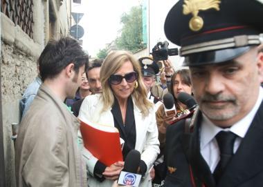 Il giudice Bianca Bellucci alluscita del tribunale  
