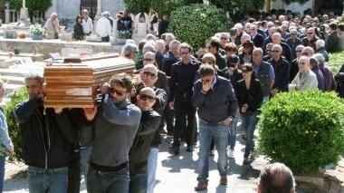 Commozione ai funerali di Picchi