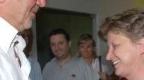 Elezioni 2007, la stretta di mano tra Niccolai e Gori
