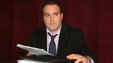Il segretario comunale del Pd Yari De Filicaia replica al Pdl