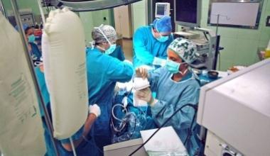 Quanto guadagnano i medici dell'Asl: in 25 oltre centomila euro