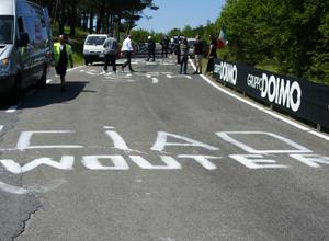 Scritte sulla strada, undici persone denunciate