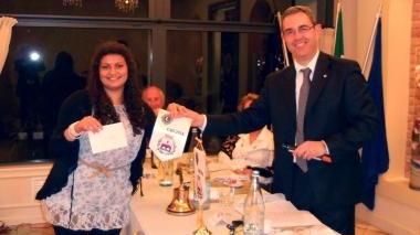 La vincitrice del concorso Leila El Falahi con Fontana