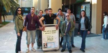 <b>A GORARELLA.</b> Angelini con alcuni suoi sostenitori 
