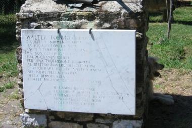 Il monumento commemorativo al Campo degli Eroi 