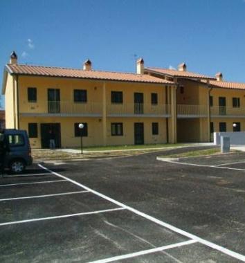 Alloggi in via Martiri Lunatesi   