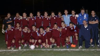 <b>ORBETELLO.</b> I ragazzi di Bagnoli in posa per il fotografo 