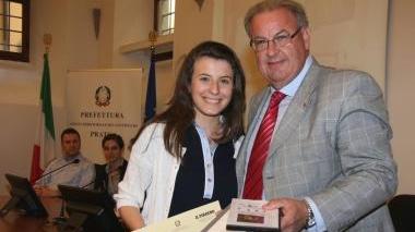 Eleonora Cioni (IV Liceo scientifico Convitto Cicognini) si aggiudica il terzo premio con ...