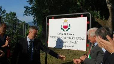 La cerimonia agli impianti sportivi Acquedotto
