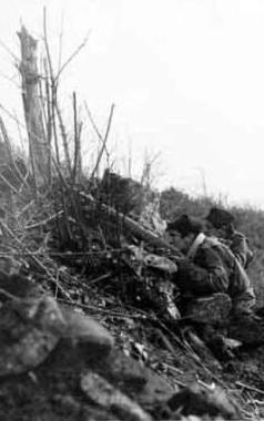 <strong>RESISTENZA.</strong> Una formazione partigiana sulle Alpi Apuane