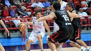 Gara di basket di 24 ore per aiutare i bimbi in Africa