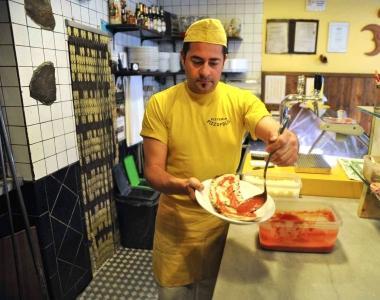 Un tris di calzoni tutto da assaggiare