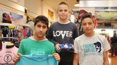 Da sinistra Campisi, Bolognesi e Bandini nel negozio Sport House