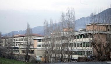 Cartoline e disegni per difendere l'ospedale di Pescia