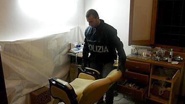 Scoperto un falso dentista cinese, 15 euro per curare una carie