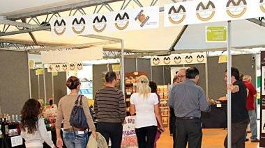 Visitatori fra gli stand di “Vivere l’Appennino”