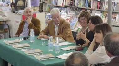 Un momento della presentazione del libro alla Feltrinelli