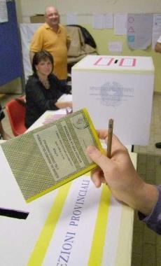 Un seggio elettorale delle passate amministrative    